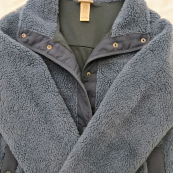 L.L. Bean Women's Blue Sherpa Jacket Medium - Picture 5 of 6